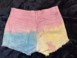 NWOT Y2K GYPSY WARRIOR TIE DYE PASTEL DENIM DAISY DUKES CUTOFFS SHORTS S